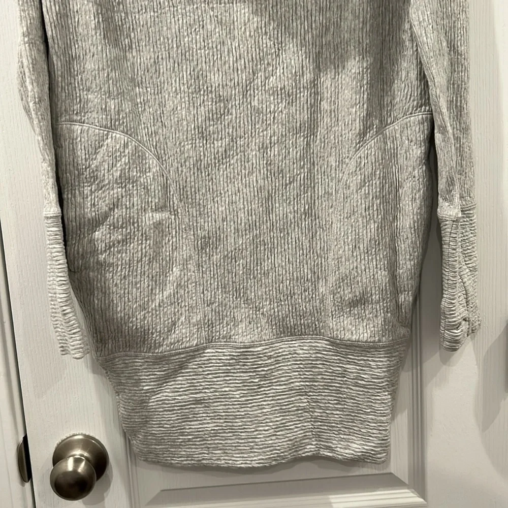 Lululemon Gray Sweater, Size XXS